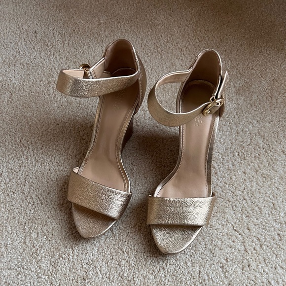 Gold, Michael Kors, wedge ankle strap sandal with buckle in great condition. - Picture 1 of 13
